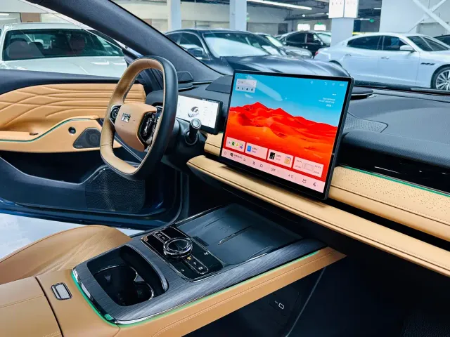 Geely Galaxy Xingyao 8 — Фото автомобиля 7
