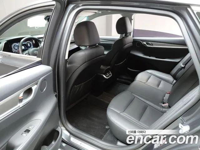 Hyundai Grandeur Новый Grandeur IG — Фото автомобиля 12