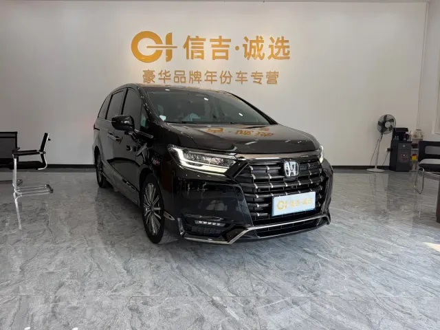 Honda Elysion — Фото автомобиля 2