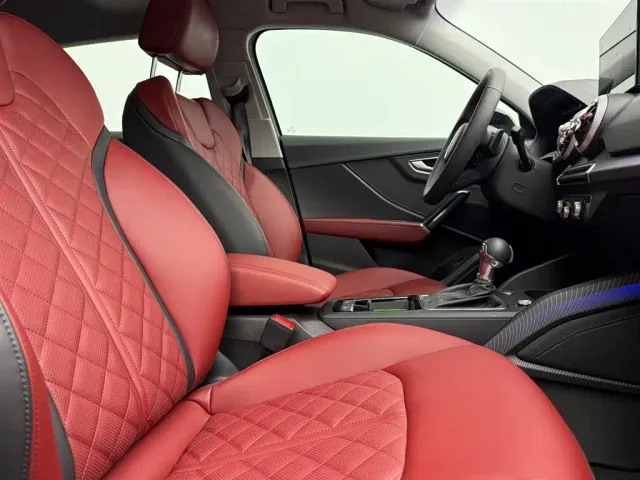 Audi Q2L — Фото автомобиля 9