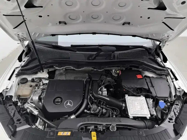 Mercedes-Benz GLA-Class — Фото автомобиля 6