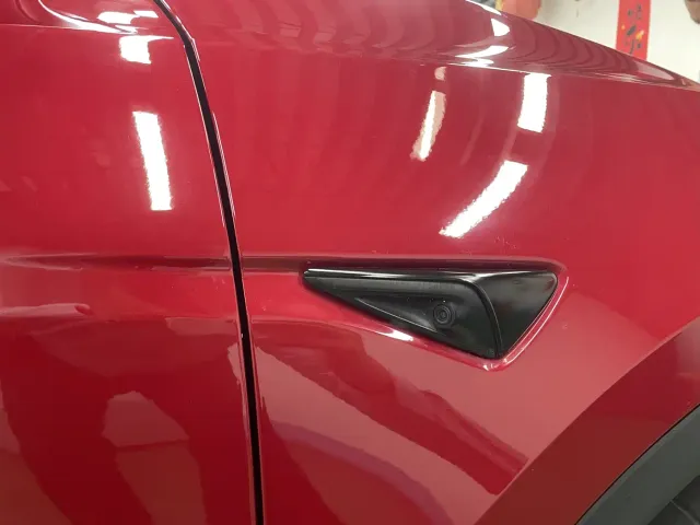 Tesla Model Y — Фото автомобиля 19