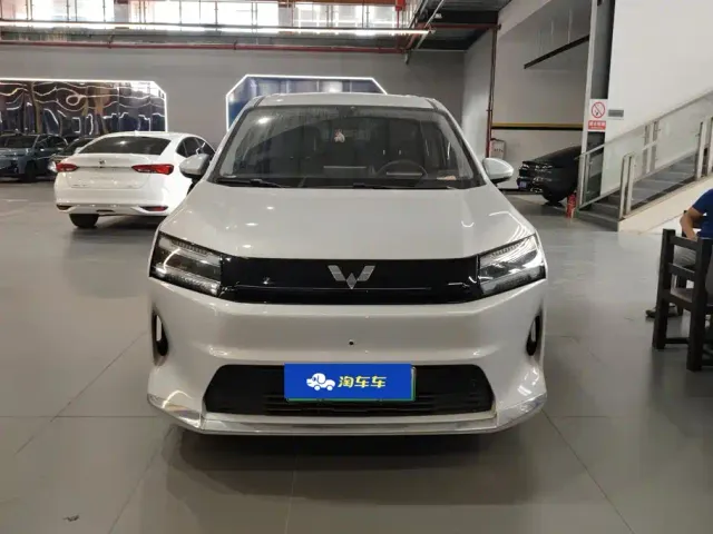 Wuling Starlight 730 — Фото автомобиля 2
