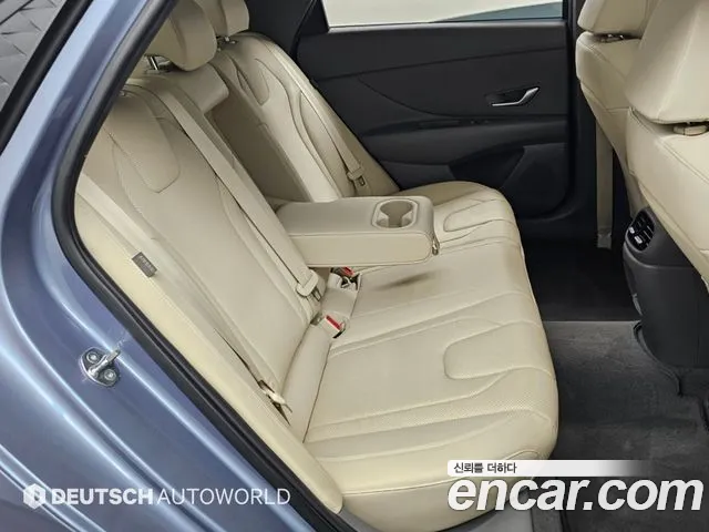 Hyundai Avante CN7 — Фото автомобиля 13