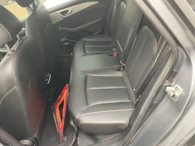 Roewe i6 MAX EV — Фото автомобиля 16