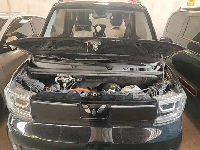 Wuling Hongguang Mini EV — Фото автомобиля 23