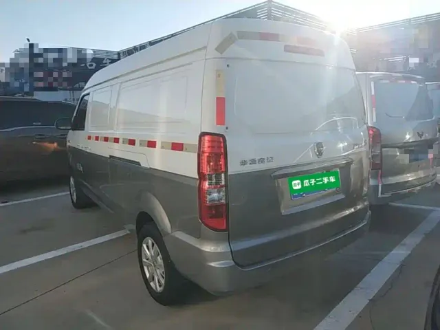 Jinbei New Hiace S — Фото автомобиля 4