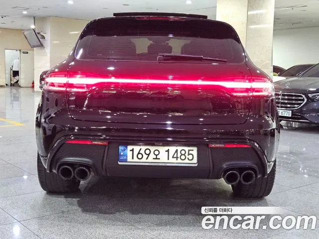 Porsche Macan — Фото автомобиля 3