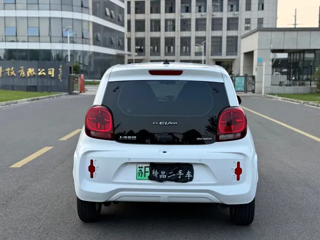 Roewe Clever — Фото автомобиля 10