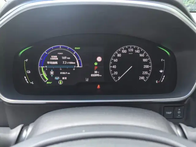 Honda Elysion — Фото автомобиля 6