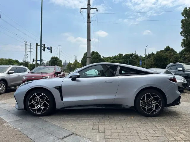 Hozon Neta GT — Фото автомобиля 4