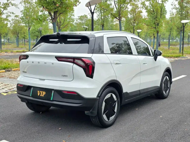 Geely Geometry E Firefly — Фото автомобиля 4