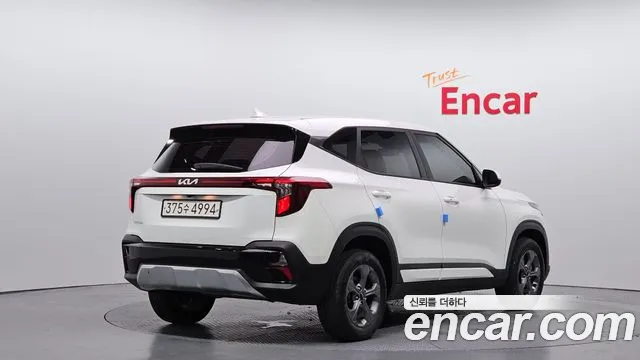 Kia Seltos Новый Seltos Бензин 2.0 2WD — Фото автомобиля 2
