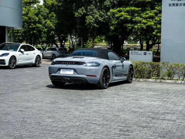 Porsche 718 — Фото автомобиля 16