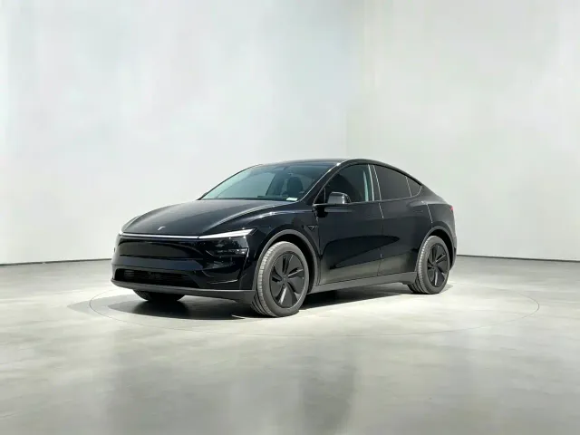 Фотография автомобиля — Tesla Model Y