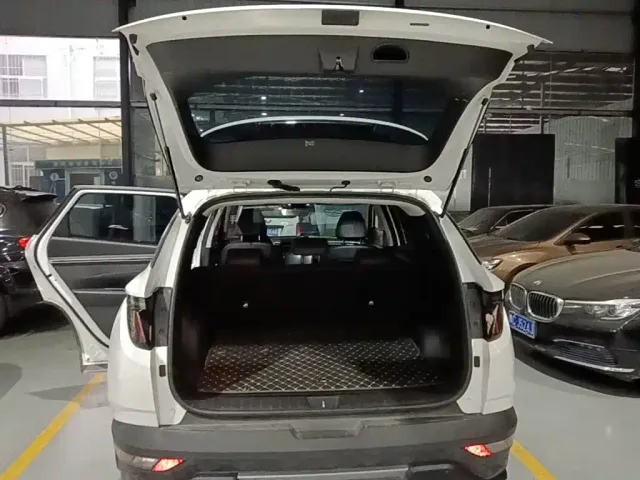 Hyundai Tucson — Фото автомобиля 18