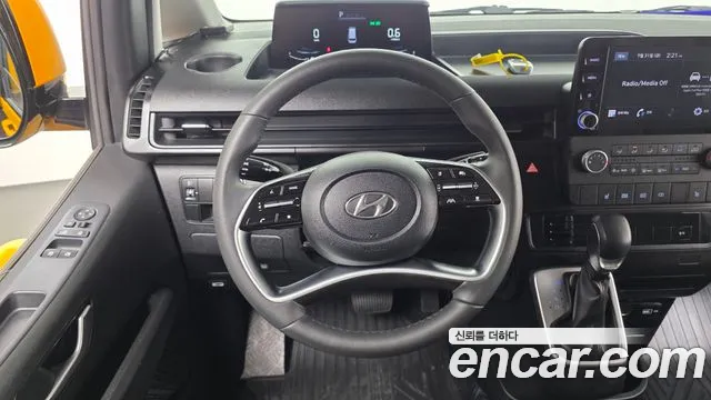 Hyundai Staria Staria L3.5 Школьный автобус — Фото автомобиля 10