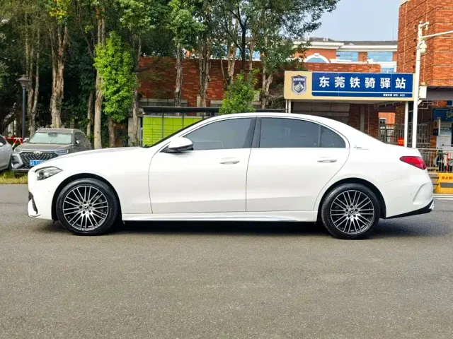 Mercedes-Benz C-Class — Фото автомобиля 4