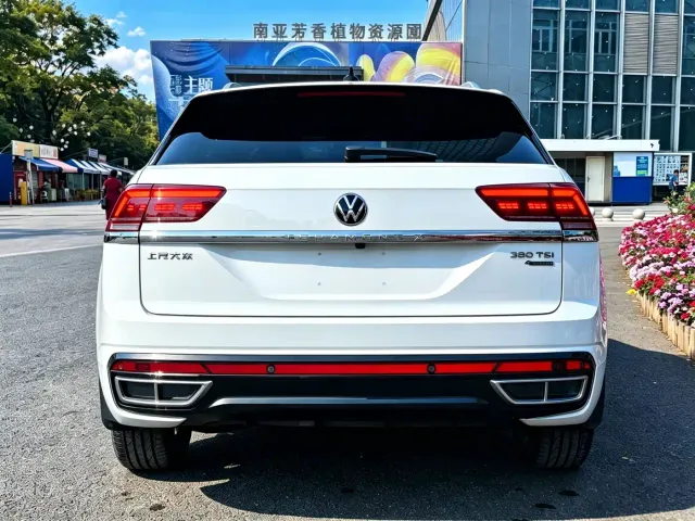 Volkswagen Teramont — Фото автомобиля 4