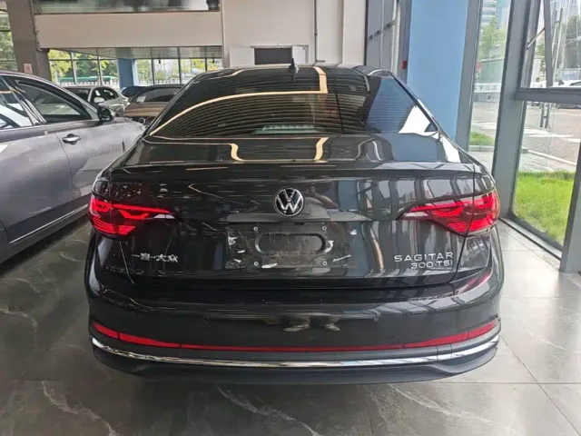 Volkswagen Sagitar — Фото автомобиля 5