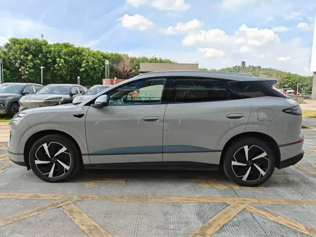 BYD Sealion 06 — Фото автомобиля 8