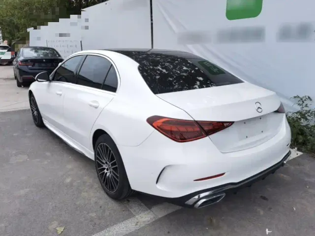 Mercedes-Benz C-Class — Фото автомобиля 4