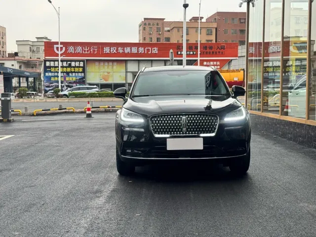 Lincoln Corsair — Фото автомобиля 5