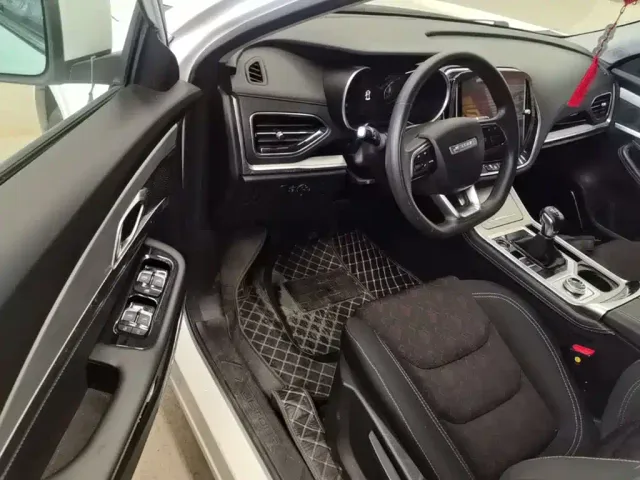 Jetour X70 — Фото автомобиля 15