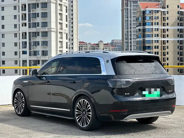 Aito M9 — Фото автомобиля 7
