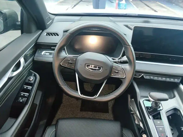 Geely Xingrui — Фото автомобиля 11