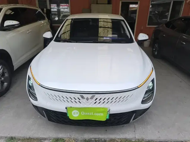 Wuling Starlight — Фото автомобиля 2