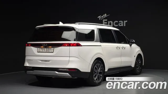 Kia Canival — Фото автомобиля 2