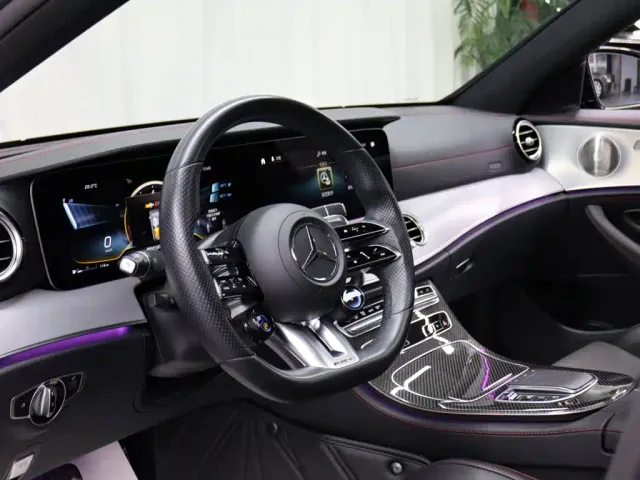 Mercedes-Benz E-Class AMG — Фото автомобиля 9