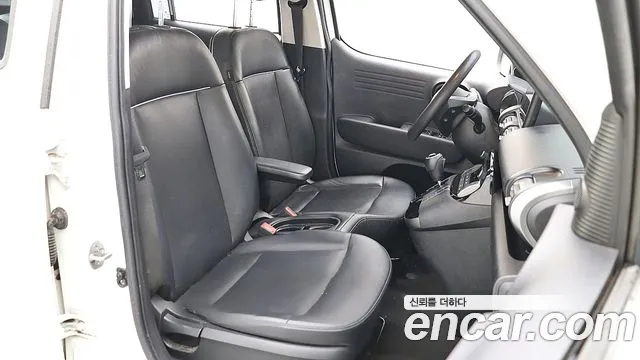 Hyundai Casper — Фото автомобиля 12