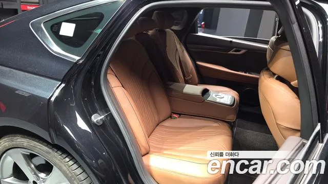 Genesis G80 Бензин 3.5 турбо AWD — Фото автомобиля 11