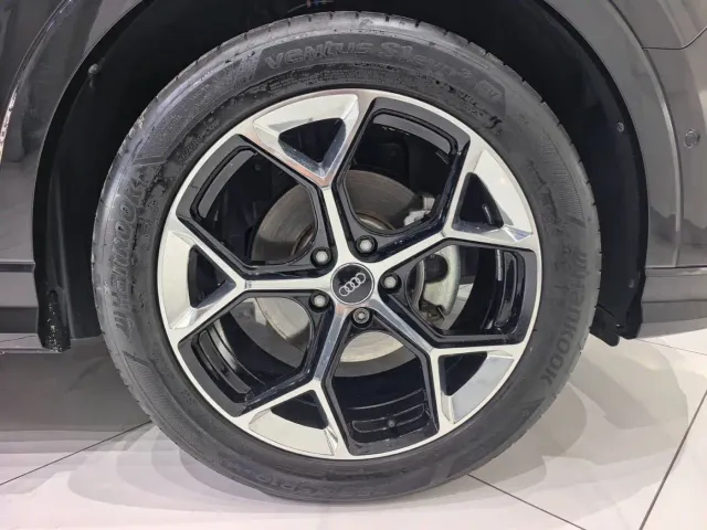 Audi Q3 — Фото автомобиля 19