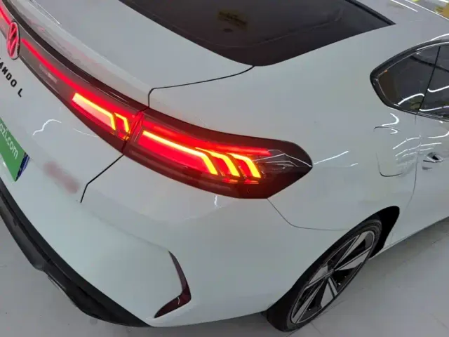 Volkswagen Lamando — Фото автомобиля 7