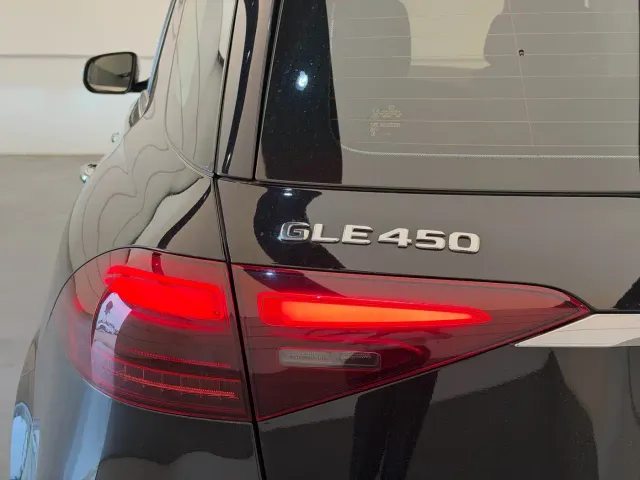 Mercedes-Benz GLE-Class — Фото автомобиля 17