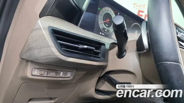 Kia K8 Hybrid — Фото автомобиля 26