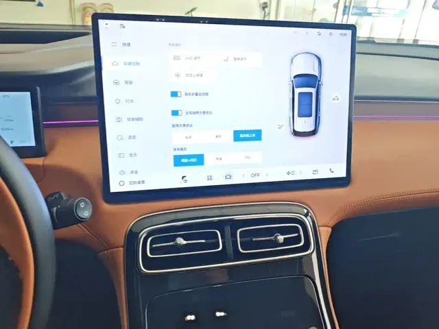Geely Boyue L — Фото автомобиля 12