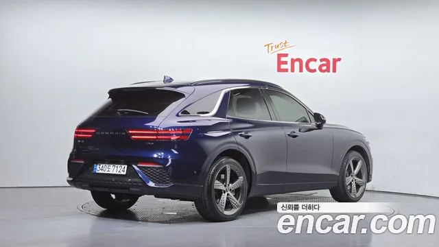 Genesis GV70 2.2 Дизель AWD — Фото автомобиля 2