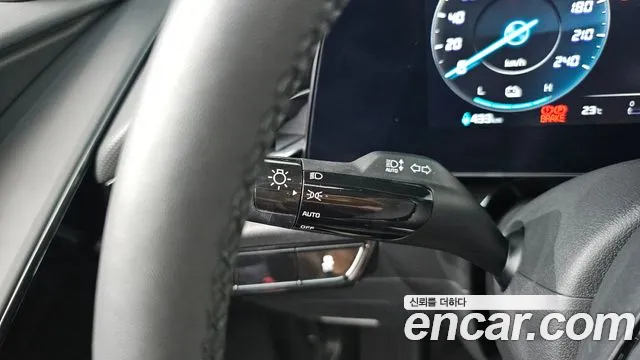 Kia Niro Niro (New) — Фото автомобиля 29