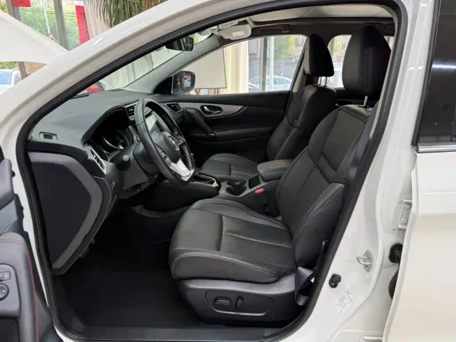 Nissan Qashqai — Фото автомобиля 16