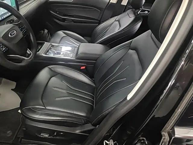 Ford Edge — Фото автомобиля 14