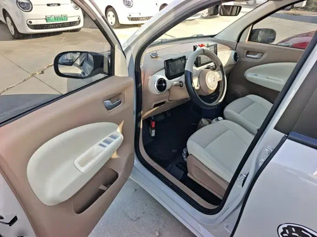 Wuling Hongguang Mini EV — Фото автомобиля 15