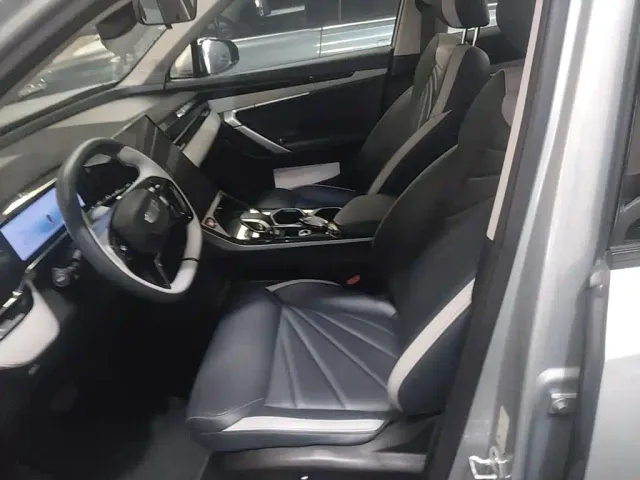Geely Boyue L — Фото автомобиля 14