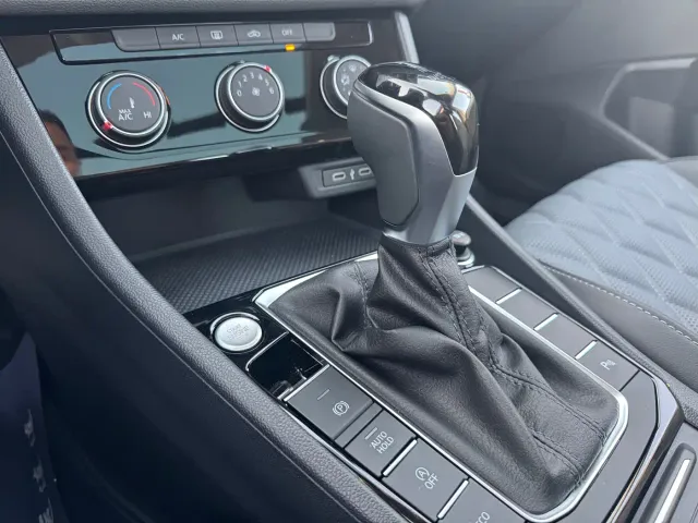Volkswagen Sagitar — Фото автомобиля 15