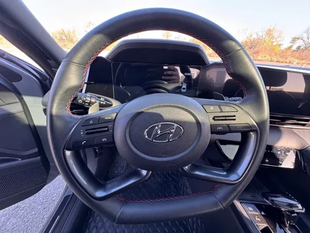 Hyundai Elantra — Фото автомобиля 20