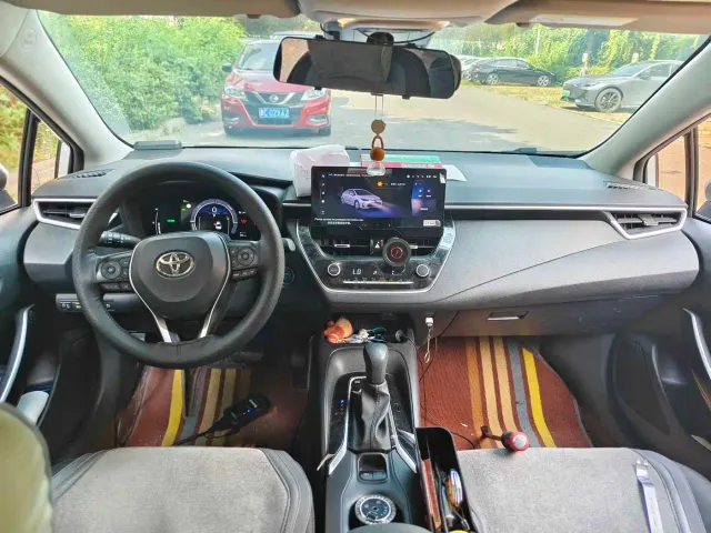Toyota Corolla — Фото автомобиля 7