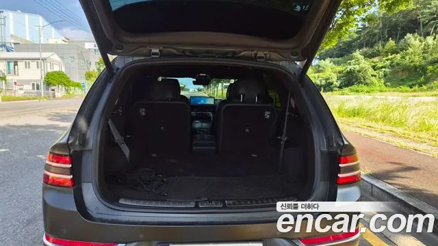 Genesis GV80 — Фото автомобиля 8